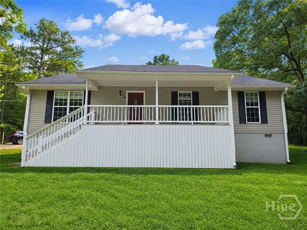 Photo of 102 Westwood Drive, Griffin, GA 30223 (MLS # SA361637)