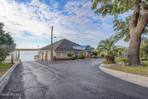 Tiny photo for 707 N Green Tee Road, Hampstead, NC 28443 (MLS # 100567280)