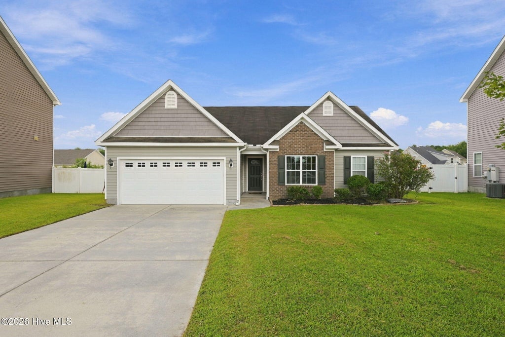 Photo of 304 Lynden Lane, New Bern, NC 28560 (MLS # 100603193)