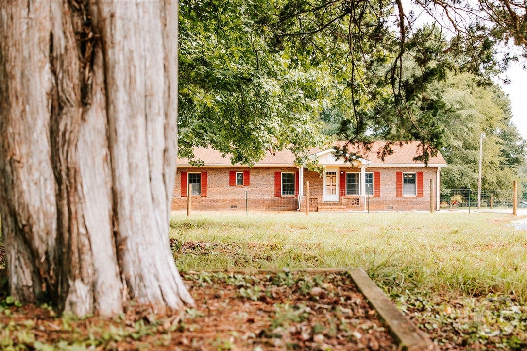 621 Elberton Road