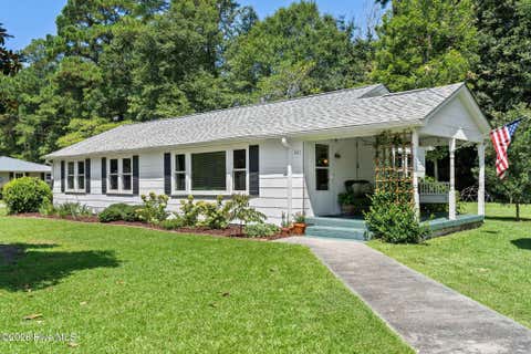 Tiny photo for 602 E Wilmington Street, Burgaw, NC 28425 (MLS # 100593184)