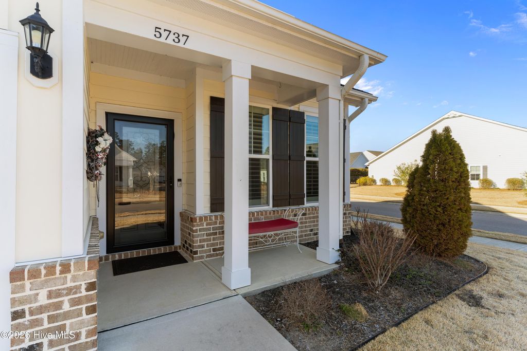 Photo of 5737 Park West Circle, Leland, NC 28451 (MLS # 100557364)