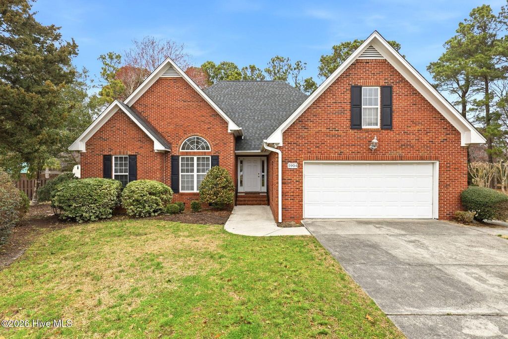 Photo of 5904 Headsail Court, Wilmington, NC 28409 (MLS # 100557735)
