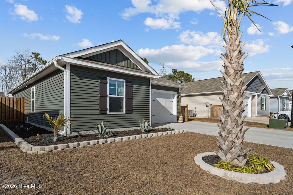 Photo of 2026 Course Lane, Surf City, NC 28445 (MLS # 100557335)