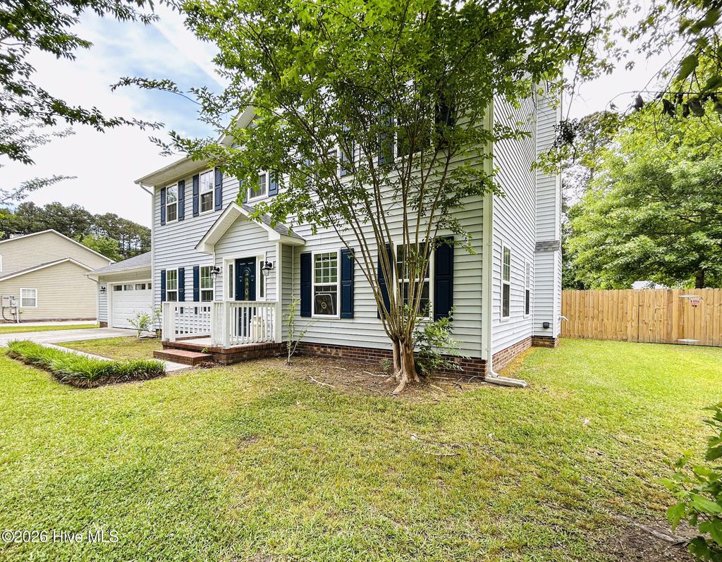 Photo of 124 Empire Boulevard, Jacksonville, NC 28546 (MLS # 100570244)