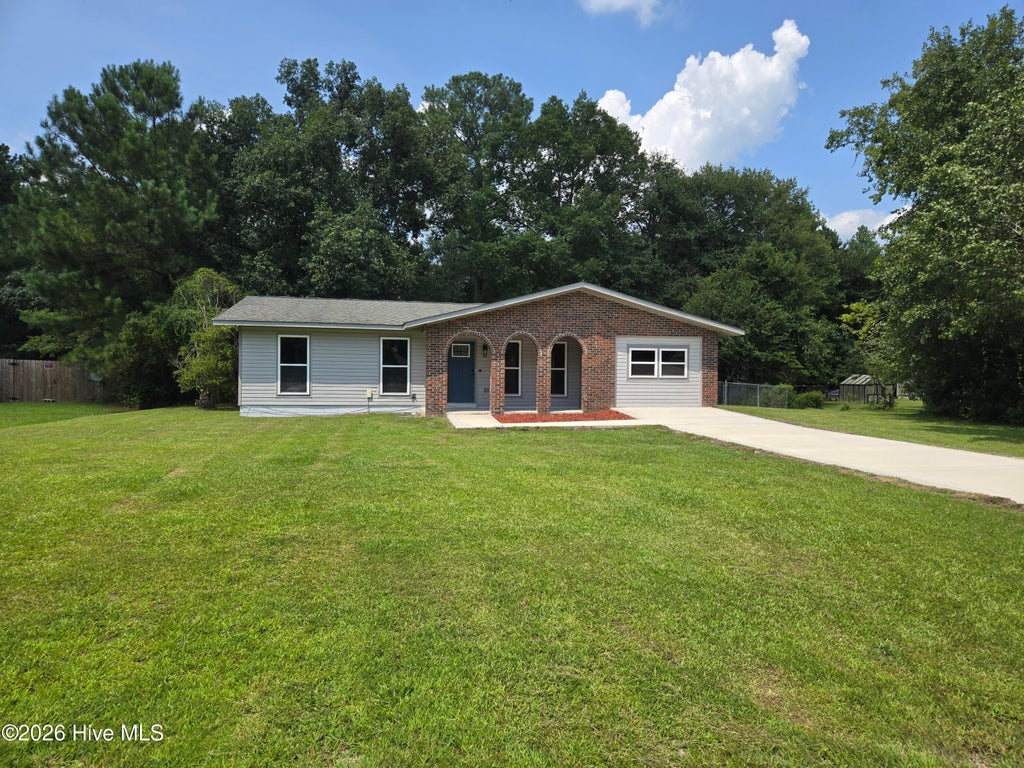 Photo of 319 Pinewood Court, Jacksonville, NC 28546 (MLS # 100596850)