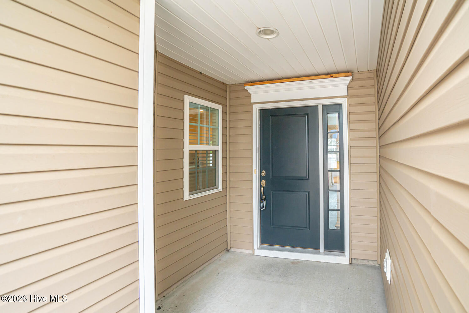 929 Brewster Court SW