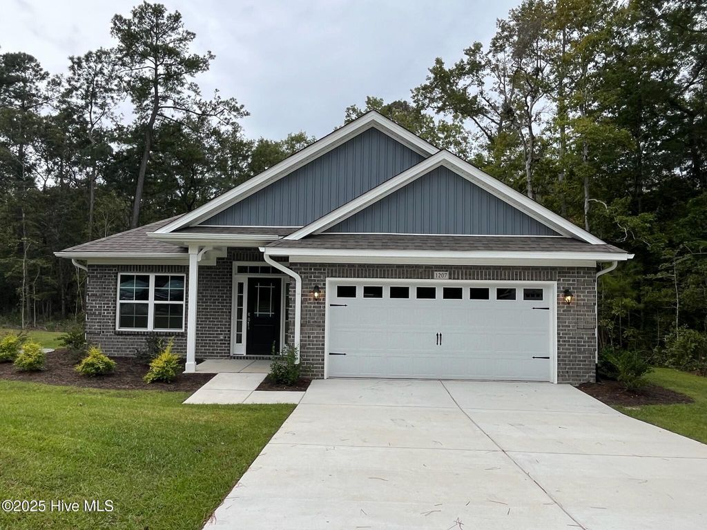 Photo of 1207 Mandevilla Drive SE, Bolivia, NC 28422 (MLS # 100420978)