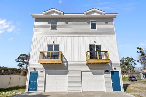 Multifamily For Sale - 711 Tallman Circle<br/> Midway Park, NC 28544