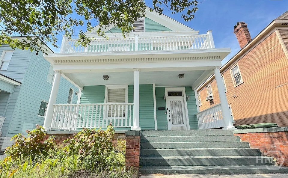 Photo of 313 W 33rd Street, Savannah, GA 31401 (MLS # SA366038)