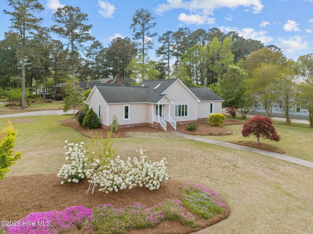 Photo of 107 Northwood Road, Washington, NC 27889 (MLS # 100566416)