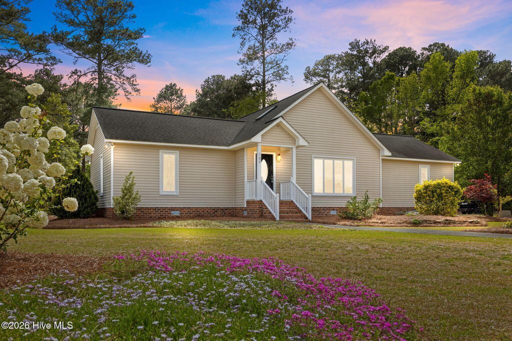 Photo of 107 Northwood Road, Washington, NC 27889 (MLS # 100566416)