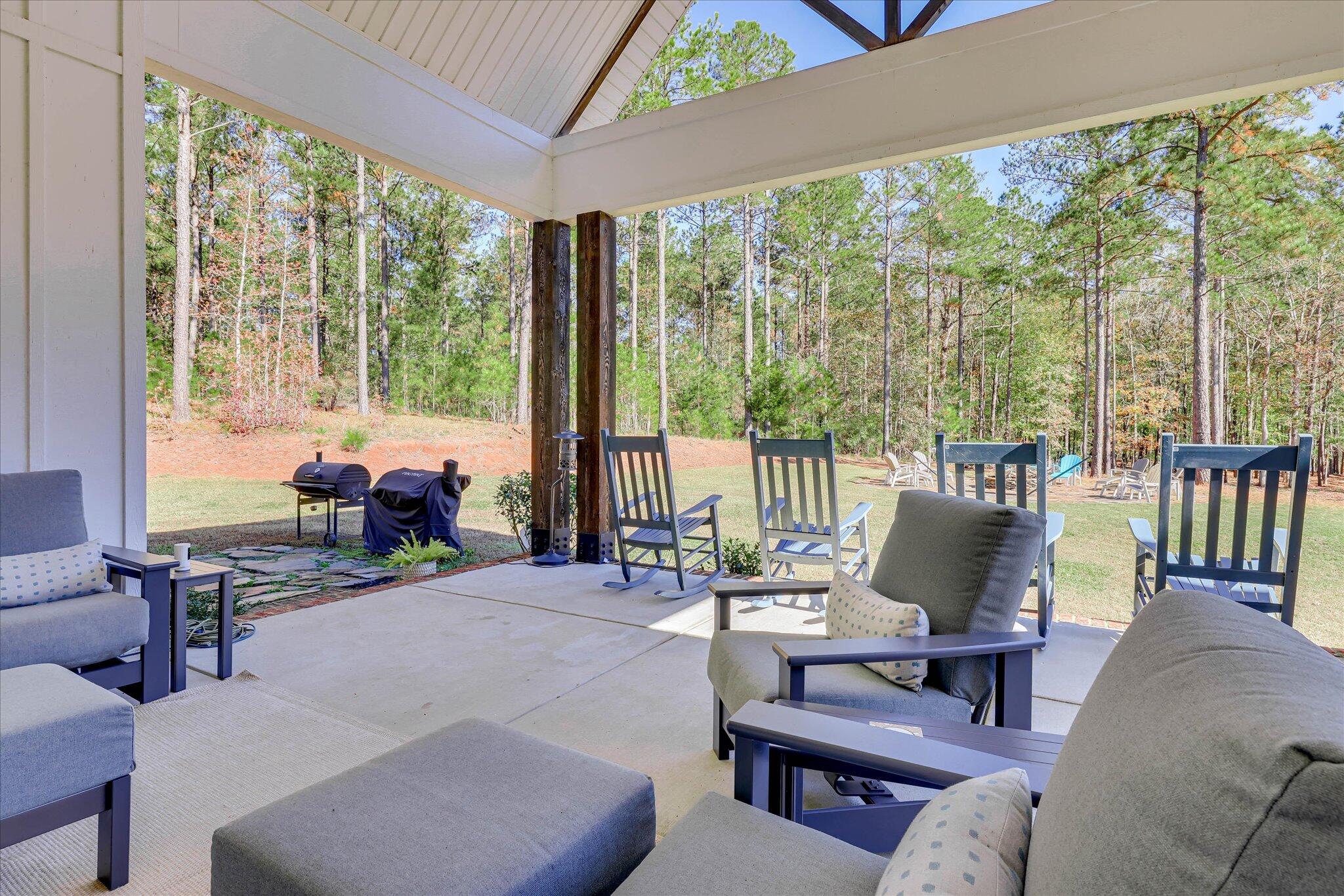1076 Providence Ferry Road