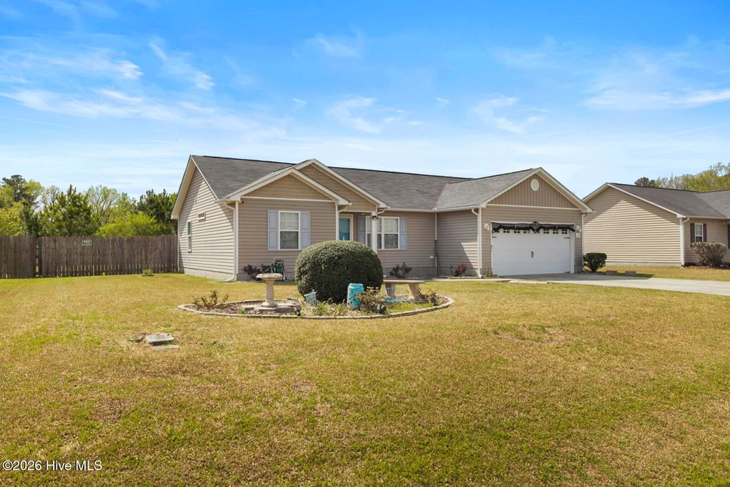 Photo of 120 Eagle Ridge Drive, Beulaville, NC 28518 (MLS # 100564298)