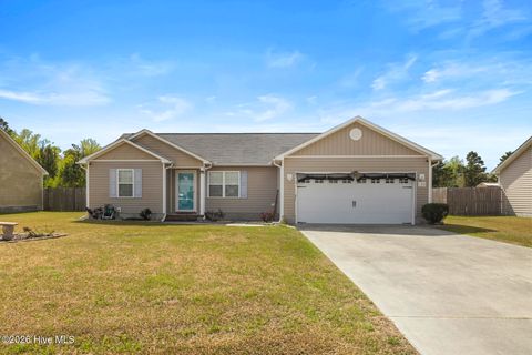 Homes For Sale - 120 Eagle Ridge Drive<br/> Beulaville, NC 28518