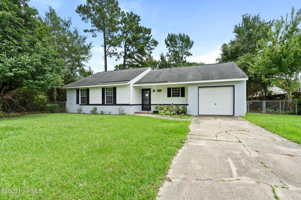 Photo of 203 Dennis Road, Jacksonville, NC 28546 (MLS # 100523596)