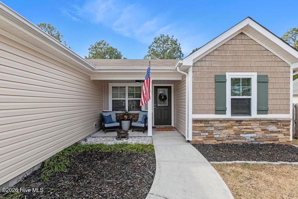 Photo of 116 Oyster Landing Drive, Sneads Ferry, NC 28460 (MLS # 100555022)