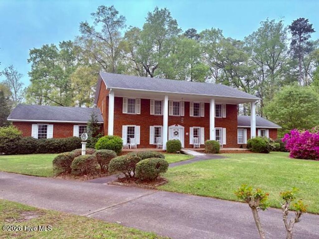 Photo of 1804 Marshburn Circle, Kinston, NC 28504 (MLS # 100565927)