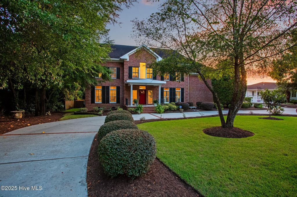 Photo of 100 Edgewater Lane, Wilmington, NC 28403 (MLS # 100532044)