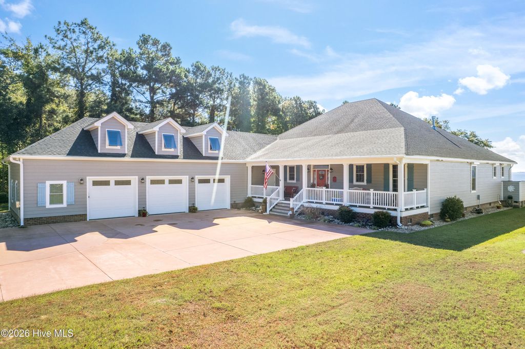 Photo of 218 Cynthia Court, Harbinger, NC 27941 (MLS # 100559643)