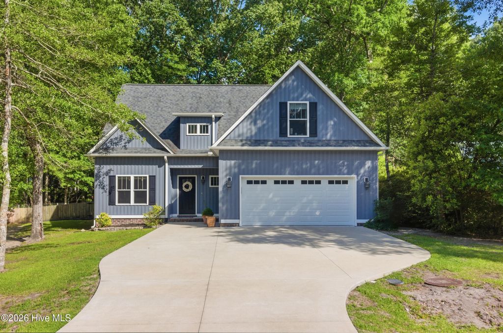 Photo of 3814 Canterbury Road, Trent Woods, NC 28562 (MLS # 100574211)