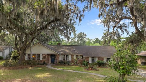 Photo of 472 Strathy Hall Drive, Richmond Hill, GA 31324 (MLS # SA355580)
