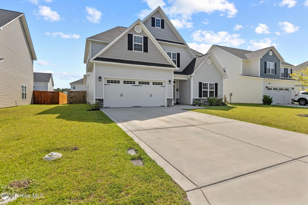 Photo of 419 Nantucket Trail, Sneads Ferry, NC 28460 (MLS # 100518858)