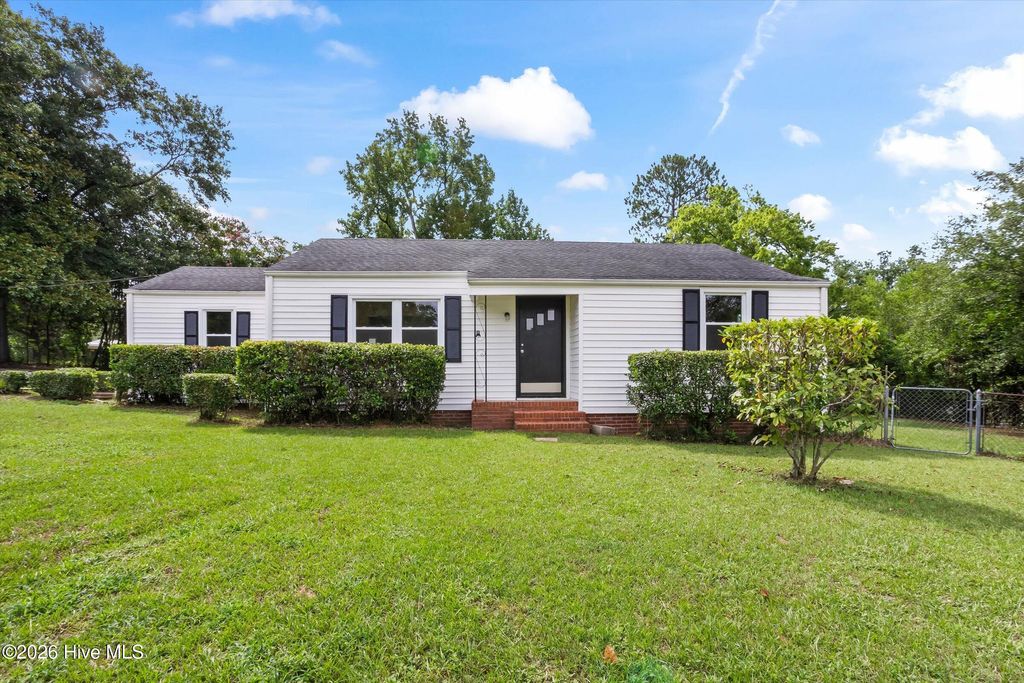 Photo of 1019 Skyview Drive, North Augusta, SC 29841 (MLS # 100591169)