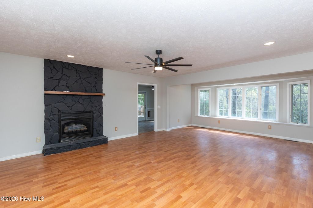 Photo of 112 Shady Wood Court, West End, NC 27376 (MLS # 100566334)