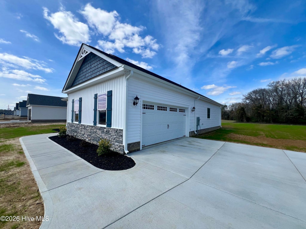 Photo of 205 Creeks Edge Drive, Pikeville, NC 27863 (MLS # 100596969)