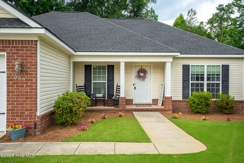 Photo of 956 Arbor Springs Circle, Grovetown, GA 30813 (MLS # 100580772)