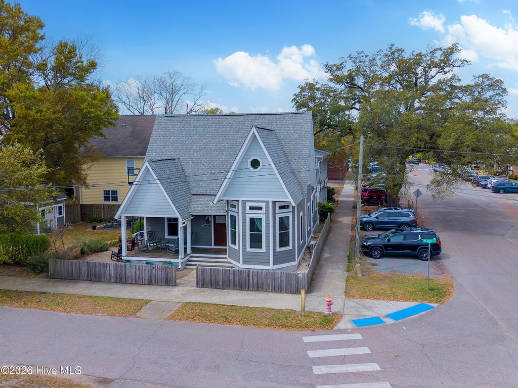 Photo of 119 N Davis Street, Southport, NC 28461 (MLS # 100565818)