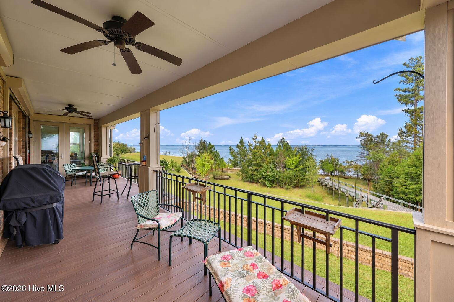 609 Neuse Harbour Boulevard