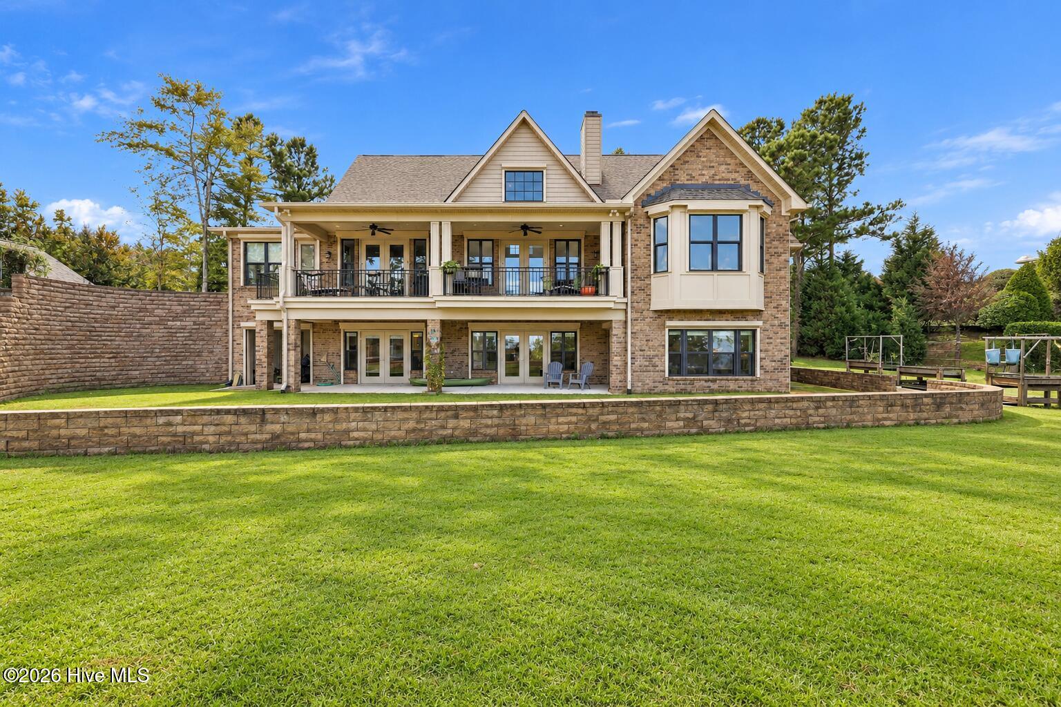 609 Neuse Harbour Boulevard