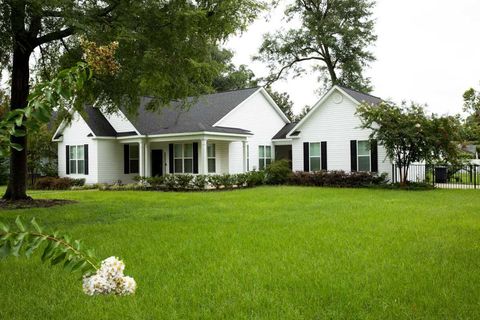 Homes For Sale - 855 Academy Avenue<br/> Waynesboro, GA 30830