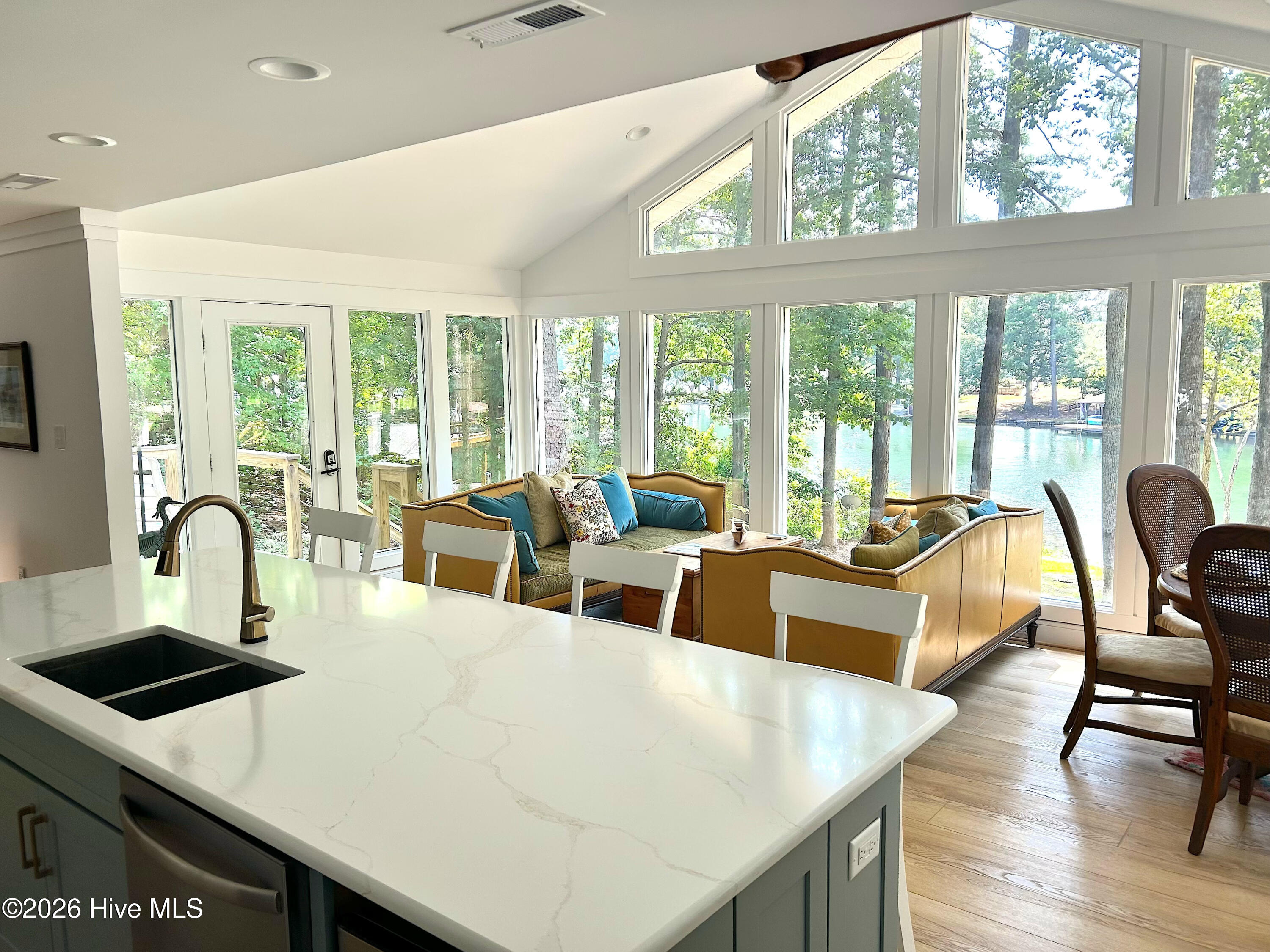 180 Northern Cove Drive