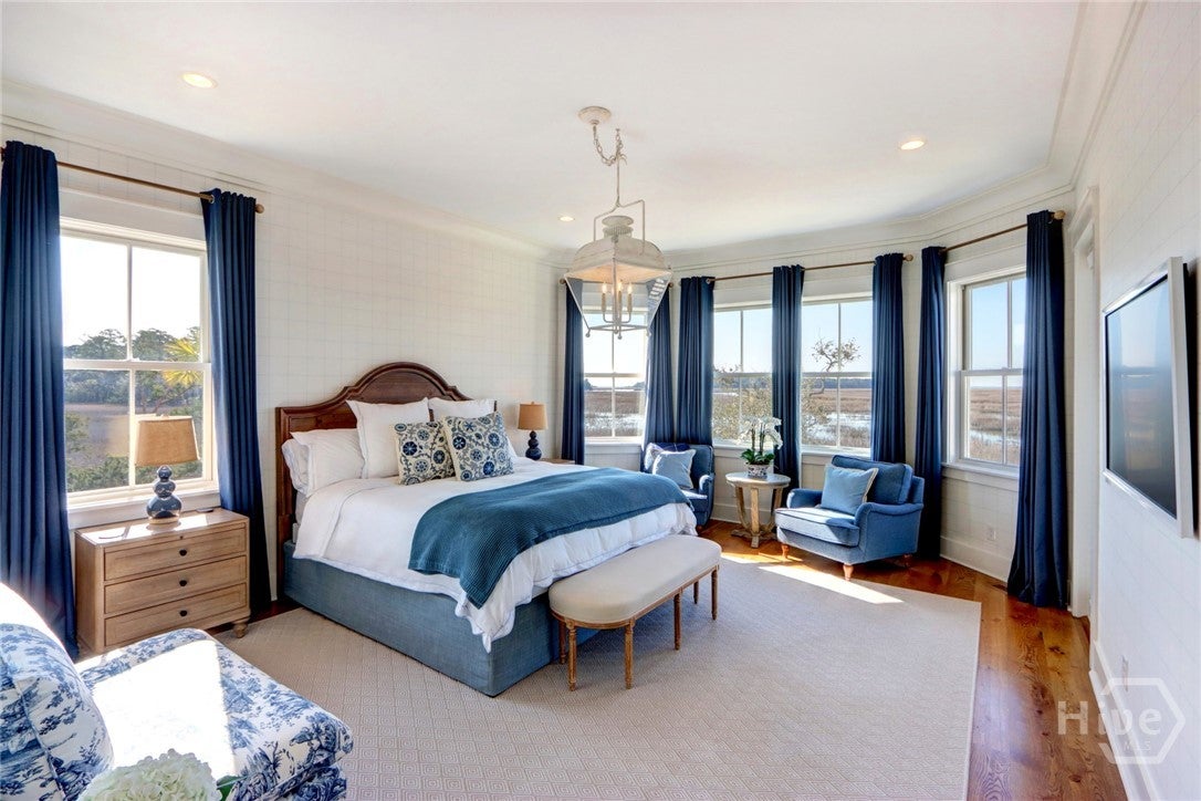 201 Noble View