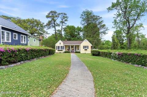 Tiny photo for 1905 Grace Street, Wilmington, NC 28405 (MLS # 100565757)