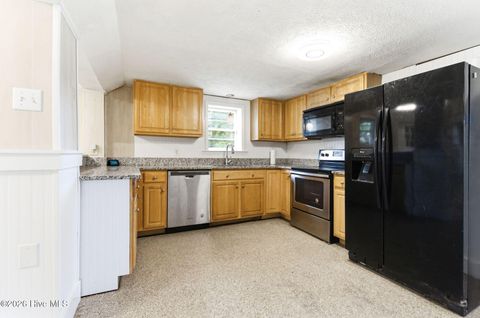 Tiny photo for 1905 Grace Street, Wilmington, NC 28405 (MLS # 100565757)