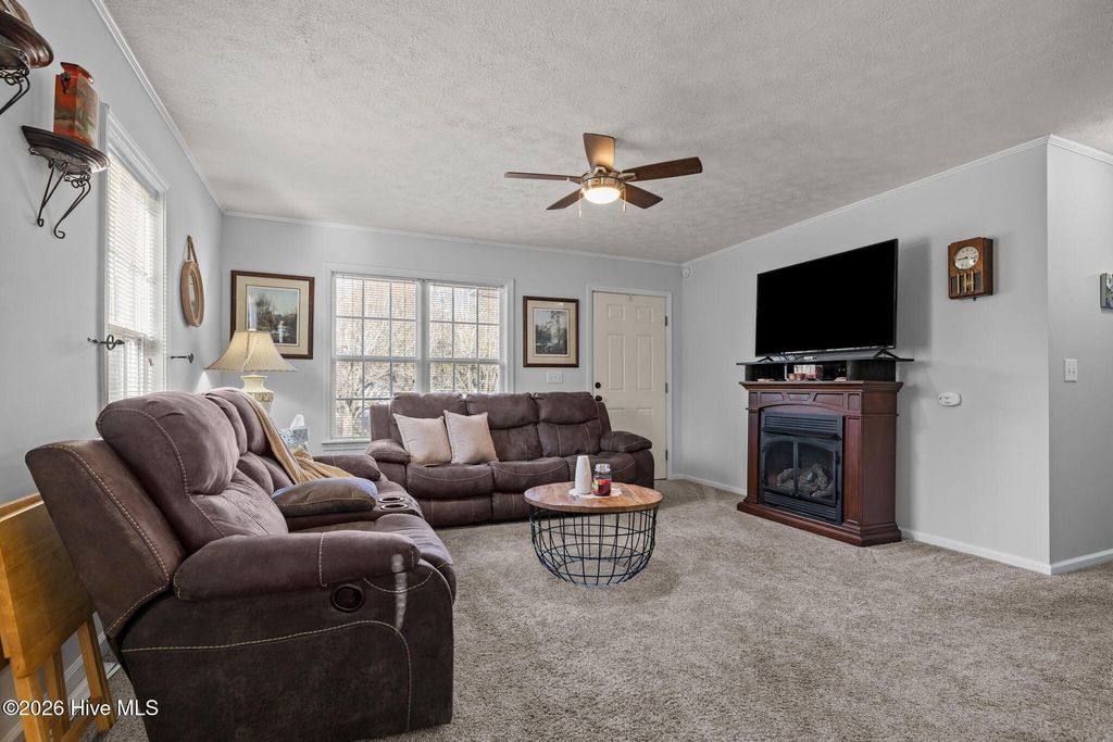 Photo of 585 Roberts Road, Newport, NC 28570 (MLS # 100552806)