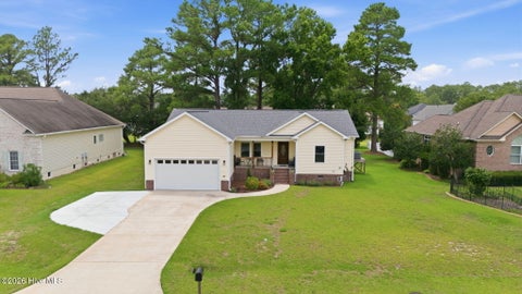 Photo of 907 Sea Holly Court, New Bern, NC 28560 (MLS # 100587761)