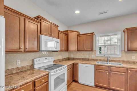 Tiny photo for 319 Merin Height Road, Jacksonville, NC 28546 (MLS # 100602978)