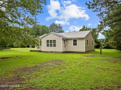 195 Queens Creek Road Swansboro NC 28584