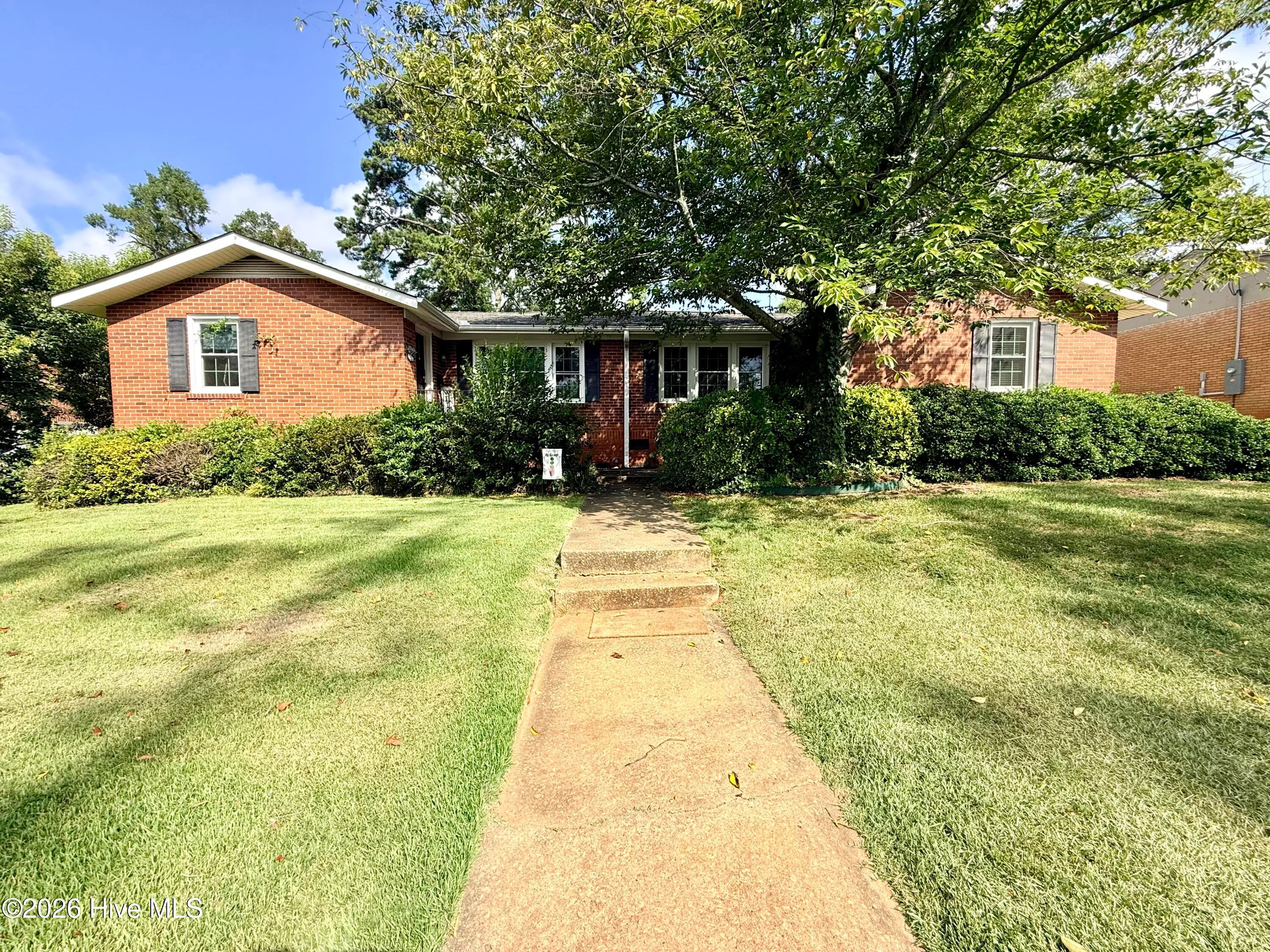 305 Jennings Avenue Unit 305 & 307