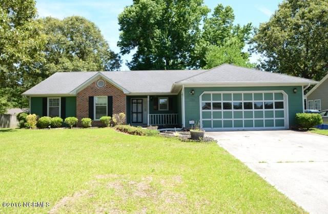 Photo of 136 Woodbridge Court, Jacksonville, NC 28540 (MLS # 100613480)