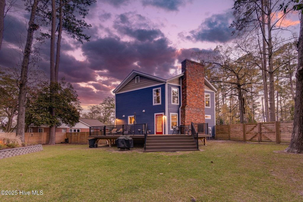 Photo of 4704 Trent Woods Drive, Trent Woods, NC 28562 (MLS # 100498846)