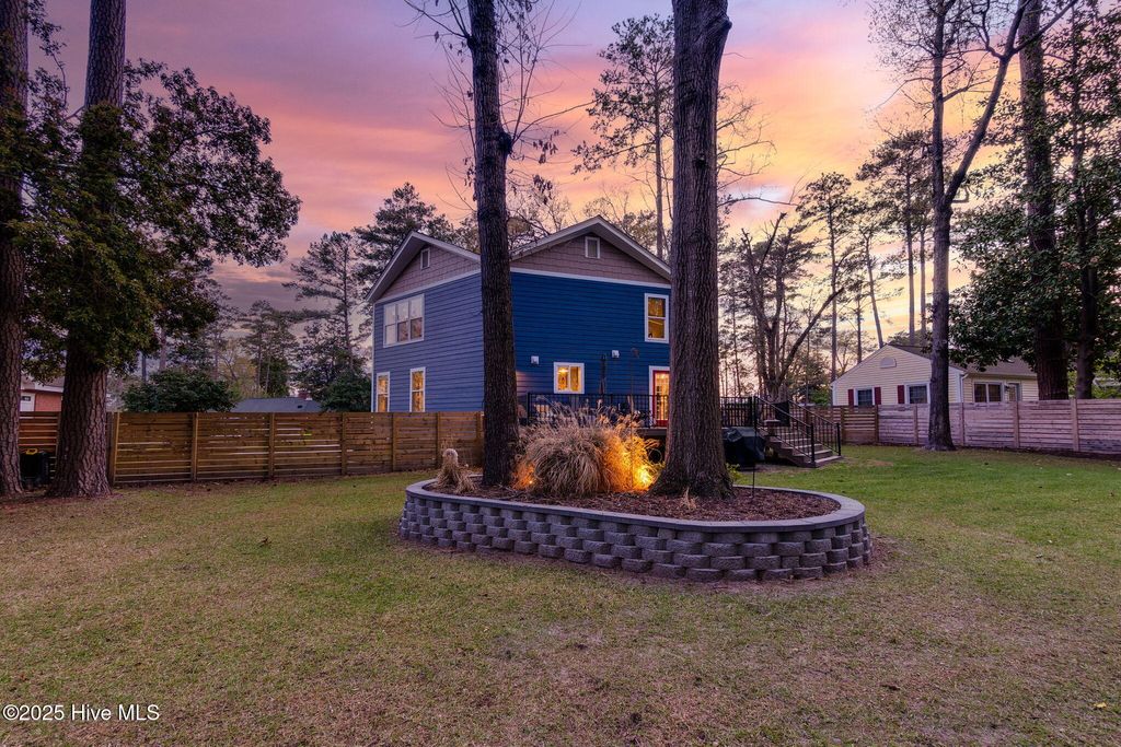 Photo of 4704 Trent Woods Drive, Trent Woods, NC 28562 (MLS # 100498846)