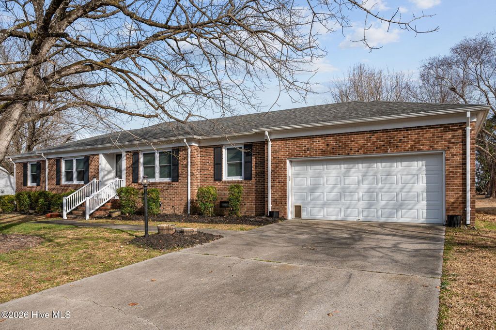 Photo of 219 Leon Drive, Greenville, NC 27858 (MLS # 100547632)