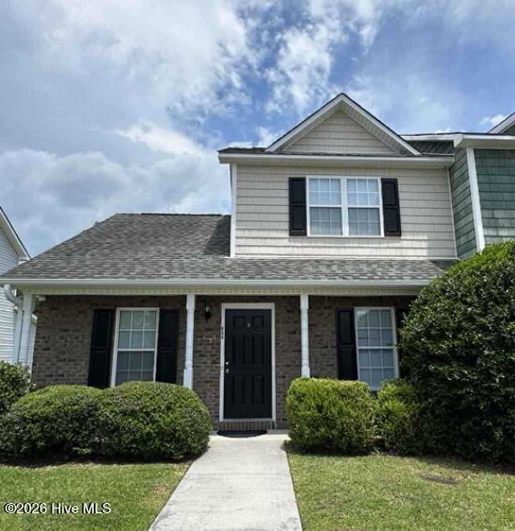 Photo of 606 Springwood Drive, Jacksonville, NC 28546 (MLS # 100577318)