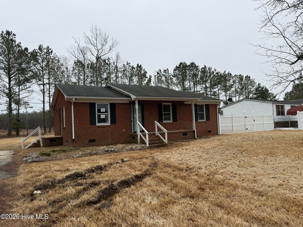 Photo of 305 S Camp Street, Winton, NC 27986 (MLS # 100555920)
